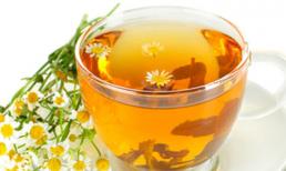 Bị tê tay chân khi uống trà khổ qua, hoa cúc... đậm đặc?