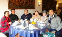 Vũ Hoàng Việt và người yêu tình cảm ở Đức cùng bạn bè