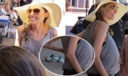 Angelina Jolie mặc áo ba lỗ, lộ tay gầy nhẳng