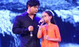 Phương Mỹ Chi song ca cùng cha nuôi Quang Lê tại Hà Nội