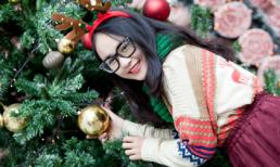 Con gái diva Thanh Lam xinh tươi đón noel