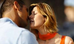 Khi phụ nữ đã có chồng chạy theo tiếng gọi tình yêu