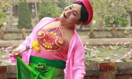 Xuân Hinh tiếp tục giả gái trong hài tết 2014