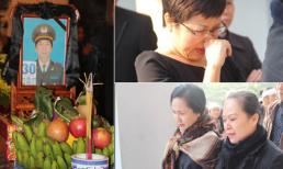 Dàn nghệ sỹ không cầm được nước mắt đến tiễn đưa cố nghệ sỹ Tuấn Dương