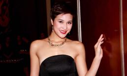 Những bờ vai thô của mỹ nữ showbiz