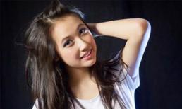 20 nữ sinh Việt khoe sắc xuân trên đất Pháp