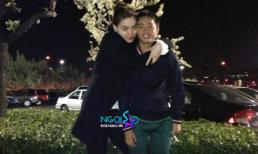 Hà Hồ tình tứ choàng vai chồng trên đất Mỹ