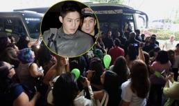 "Hoàng tử Châu Á" Kim Hyun Joong bị 2.500 fans Châu Mỹ vây kín