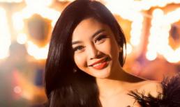 Julia Hồ khóc ngất trong lần đầu đón Tết xa nhà