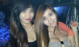 Hai cô gái thích “khoe” vòng 1 trên Facebook là… chuyển giới?