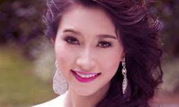 Ngắm nụ cười "chết người" của hoa hậu Thu Thảo