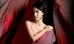 Hoa hậu Ngọc Diễm bay bổng cùng váy lụa