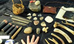 Ghê rợn với những tục lệ dùng đá, gỗ, dao... phá màng trinh