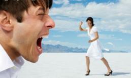 “Cô đã ăn nằm với đứa nào?”