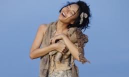 Tạo hình điên dại của Đinh Ngọc Diệp trong 'Lửa Phật'