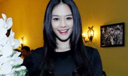 Á hậu Linh Chi nổi bật với gam đen quý phái dự tiệc