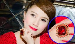 Xôn xao với chiếc nhẫn "khủng" giá 2 tỷ của Bảo Thy?!