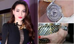 3 phụ kiện dự tiệc 'bất ly thân' của sao Việt