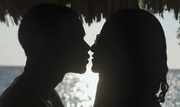 Đắng lòng “lỡ” yêu... anh trai