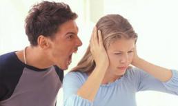 Cô ngủ với nó bao nhiêu lần rồi?