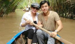 Vũ Hoàng Việt và "bồ già" tay trong tay chèo thuyền ở miền sông nước