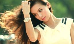 Huyền Ny giản dị dạo phố Hà Nội