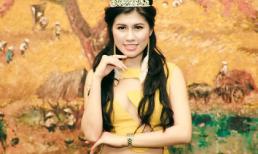  Người đẹp Emily Hồng Nhung "gây thương nhớ" với váy cắt xẻ 