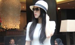 Dương Cẩm Lynh tung tăng Singapore