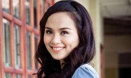Diễm Hương khoe nụ cười má lúm