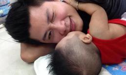 NS Nguyễn Văn Chung vui đùa với con yêu