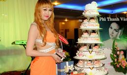Phi Thanh Vân mừng sinh nhật hoành tráng với 150 khách mời