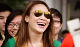 Mỹ Tâm cười ‘hết cỡ’ tại sân bay Đà Nẵng sau ồn ào hét giá cát-xê