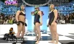 Điệu nhảy 'gây bão' của 3 chàng sexy