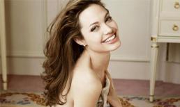 Angelina Jolie cắt bỏ ngực vì ung thư vú