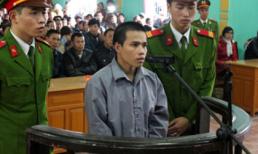 Nghịch tử giết mẹ khai nhiễm 'H' làm cả làng hoảng loạn