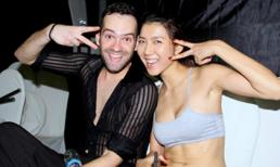 Ngọc Quyên lại hở siêu bạo, nhí nhảnh bên bạn nhảy