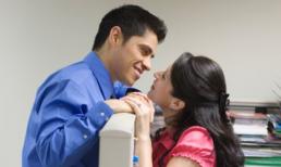 Chồng cao tay ngoại tình ngay trước "mũi" vợ