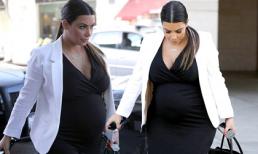 Kim mặc váy bó sát khoe thân hình như người khổng lồ