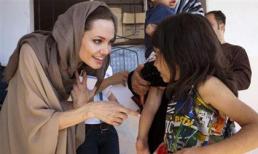 Angelina Jolie: Biểu tượng của lòng quả cảm, tình yêu thương và sắc đẹp