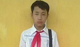 Sự thật về thầy bói 12 tuổi, múa bút ra chữ Nho