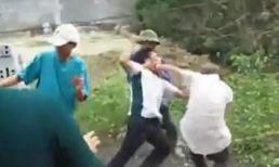 Clip chém người dã man vì tranh chấp đất