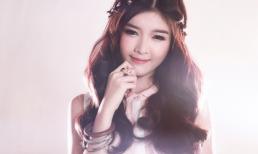 Lilly Luta dễ thương với váy