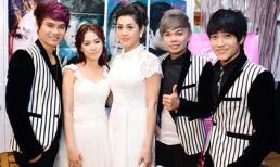 Lâm Chi Khanh rạng rỡ đến chúc mừng "cô giáo" Lương Bích Hữu 