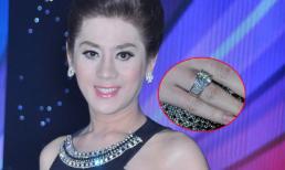 Lâm Chi Khanh khoe nhẫn "khủng" trị giá 7 tỷ