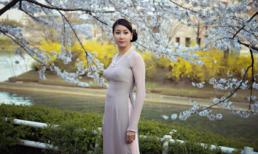 Hà Kiều Anh đẹp lộng lẫy giữa ngợp sắc hoa