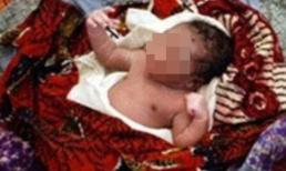 Con gái "chửa hoang", bà ngoại nhẫn tâm giết chết cháu mới sinh