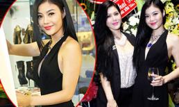 Julia Hồ tái xuất diện váy "lấp ló" vòng 1 