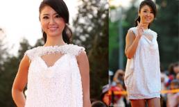 Lâm Tâm Như mặc váy như "bao tải" lên thảm đỏ