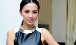 Huyền Ny sành điệu đi dự tiệc của bạn thân