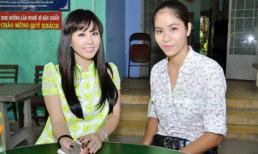 Hoa hậu Thu Hoài - Thụy Quân thăm Viện dưỡng lão Nghệ sĩ